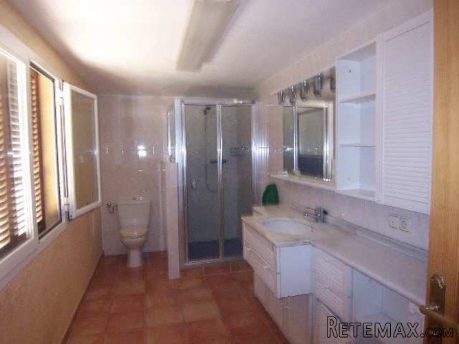 Quietly located townhouse plus plot of 160m2. 250 m2.. - 5