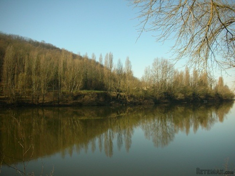 A Desirable Riverside Property For Sale.. - 2