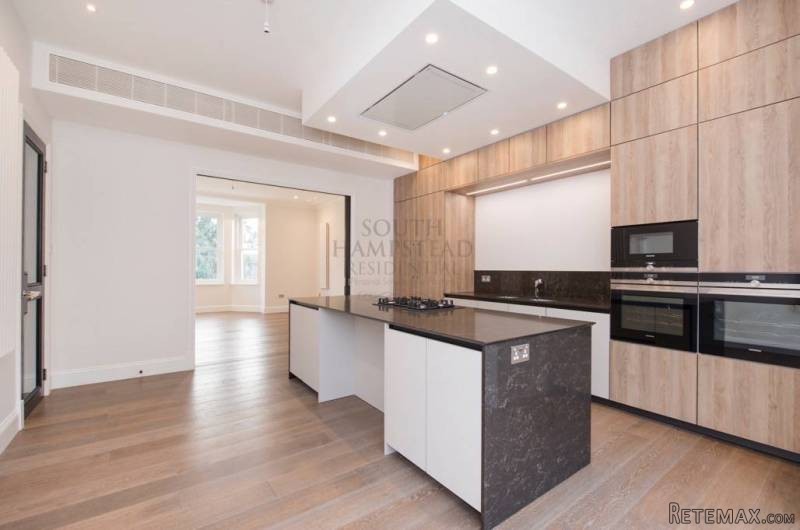 Flat 5, 9 Arkwright Road