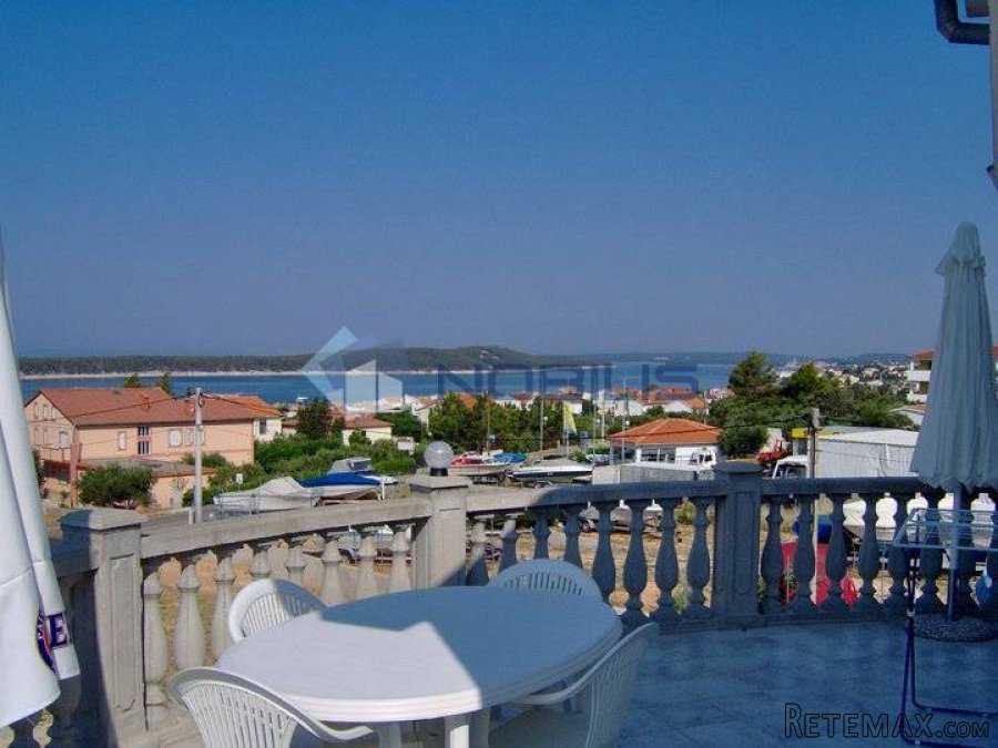 Rab, Barbat, kuća s 8 apartmana - 6