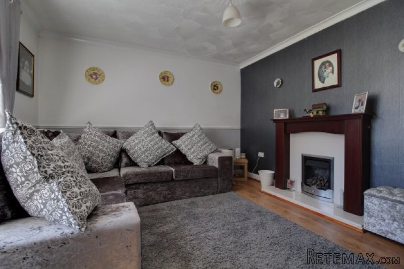 3 bedroom, Semi-detached House house.. - 2