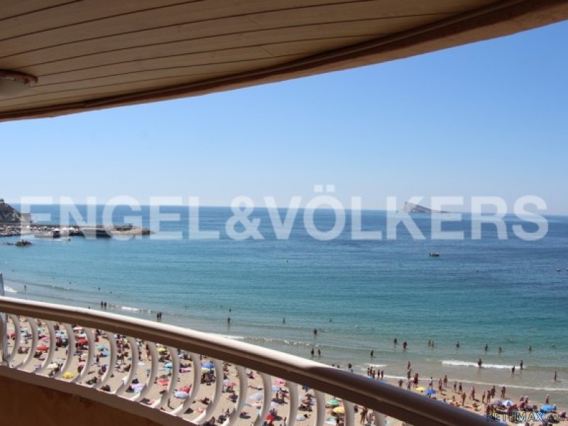 First Line Apartment In Poniente Beach