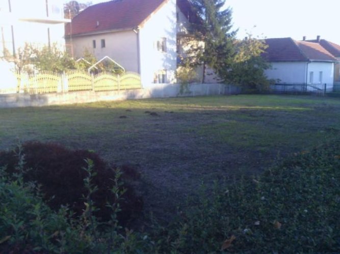 Prodajem plac na Panteleju - 2