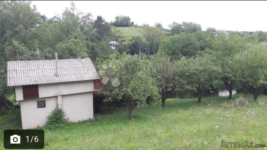 Sesvete, građ. zemljište 1800m2, postojeći objekt 30 m2 - 3
