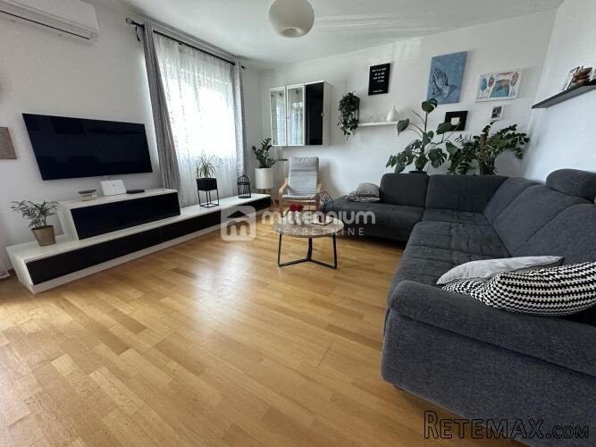 Viškovo, 93.95m2, dvoetažni 3s+db, lođa, parking - 3