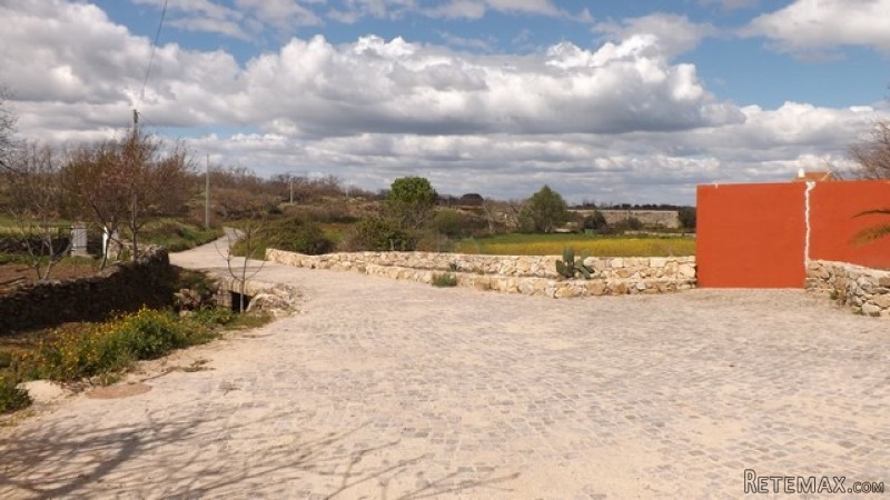 6 bedroom Commercial Property For Sale:.. - 2
