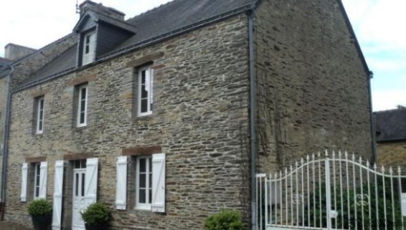 Delightful stonebuilt village house..