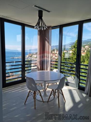 OPATIJA,VOLOSKO- NOVOGRADNJA, 2S+DB stan s bazenom, blizu mo