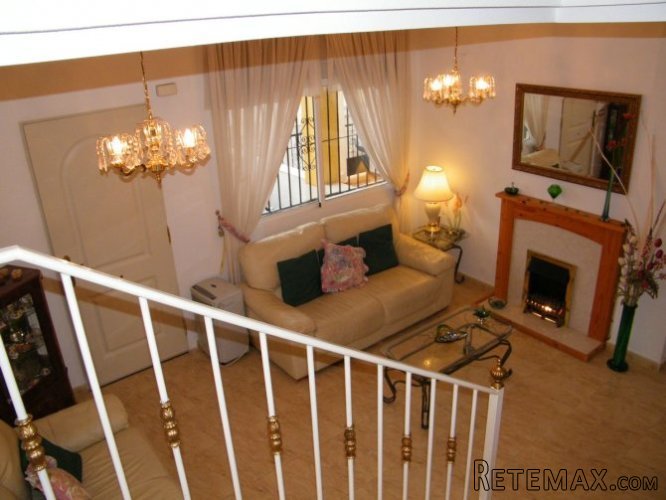 Spacious three bedroom, village, town house located in San.. - 2