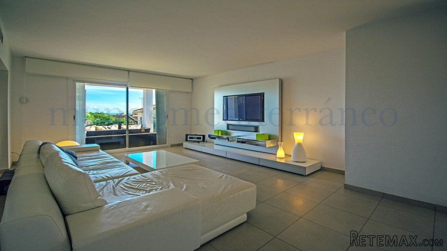 Spacious modern villa boasting marvellous panoramic sea.. - 3
