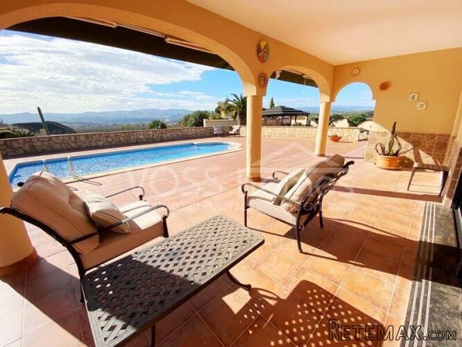 NEW & EXCLUSIVE TO VOSS HOMES - A beautifully maintained.. - 5