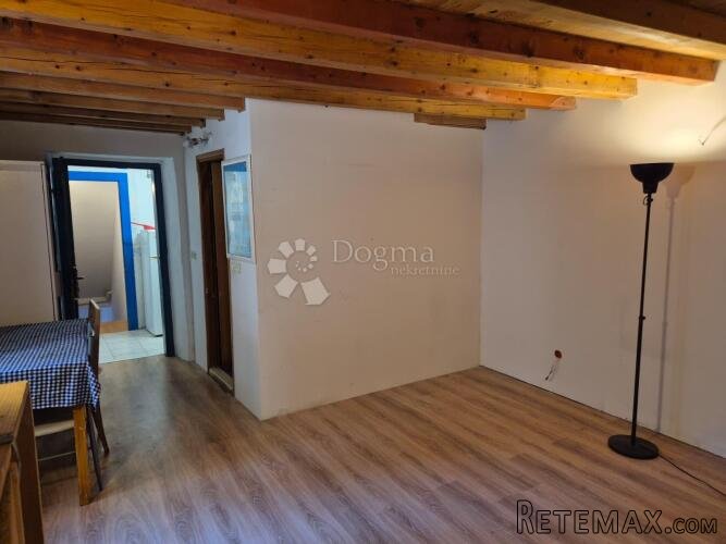 SPLIT – STAN UZ DIOKLECIJANOVU PALAČU, 88,47 m² – IZUZETAN P