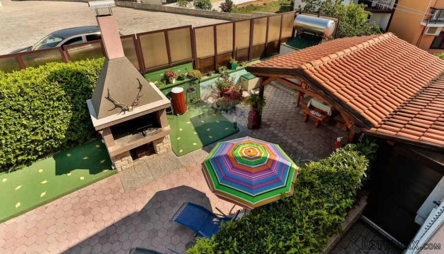 Istra,Štinjan,apartmanska kuća 400m od mora - 10