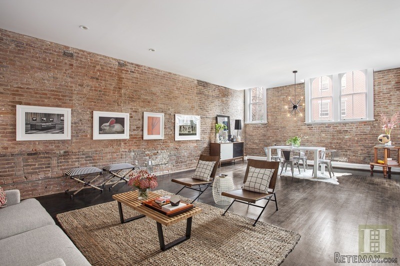 2 bedroom Apartment For Sale: 31 ST..