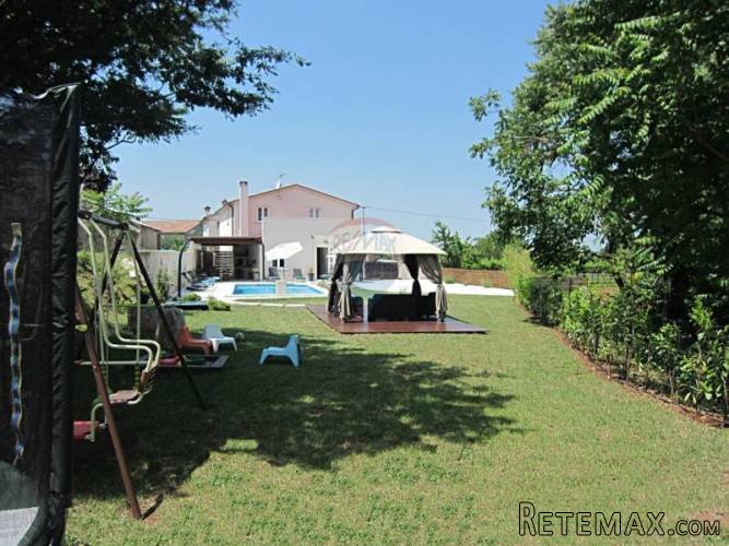 KRASNA NOVA VILLA NA VELIKOJ OKUĆNICI - 4