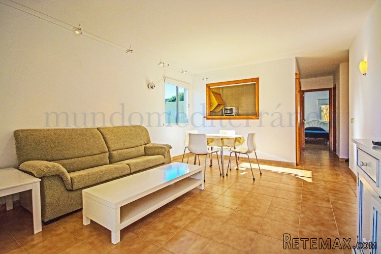 Property ideal for holidays. This top floor is located only.. - 3