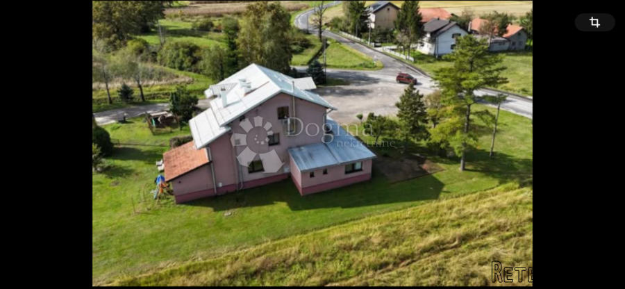 11 000 m2 Kuća sa prostranim zemljištem Odranski obrež