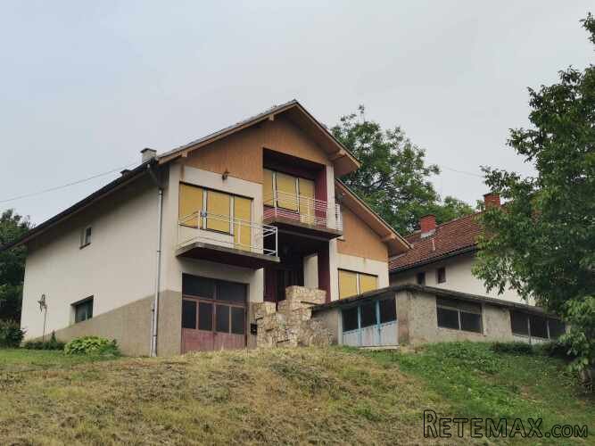 Obiteljska kuća