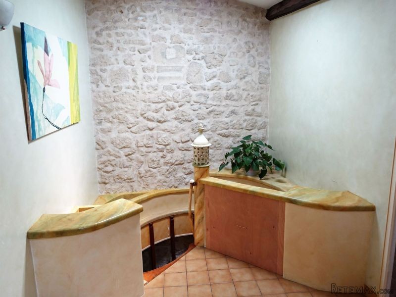 Sale House Saintes (17100) Rg - 2