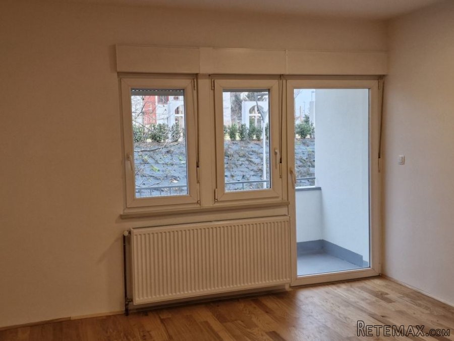 Novouređen stan, Zagreb (Sesvete-centar), 42.77 m2 - APN - 6