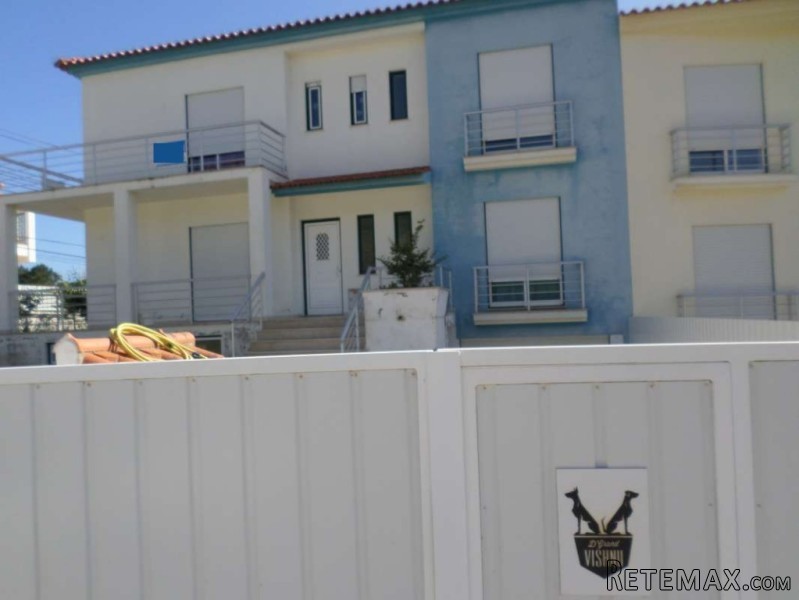 Modern 3 bedroom House in Foz do Arelho..