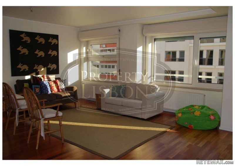 AVENIDAS NOVAS: Contemporary T2.. - 2
