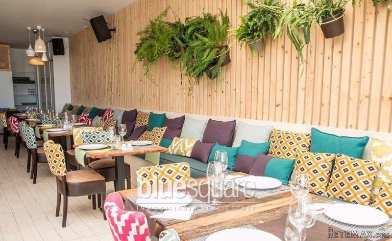 Exclusive Frontline bar restaurant in.. - 2