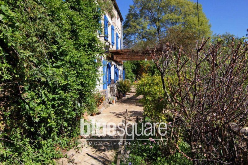 RENOVATED FARMHOUSE IN FAYENCE - 2