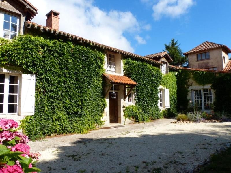 Stone House With 18 Hectares And A Lake.. - 2