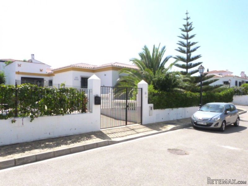 4 bedroom, 2 bathroom Villa, (build 151..