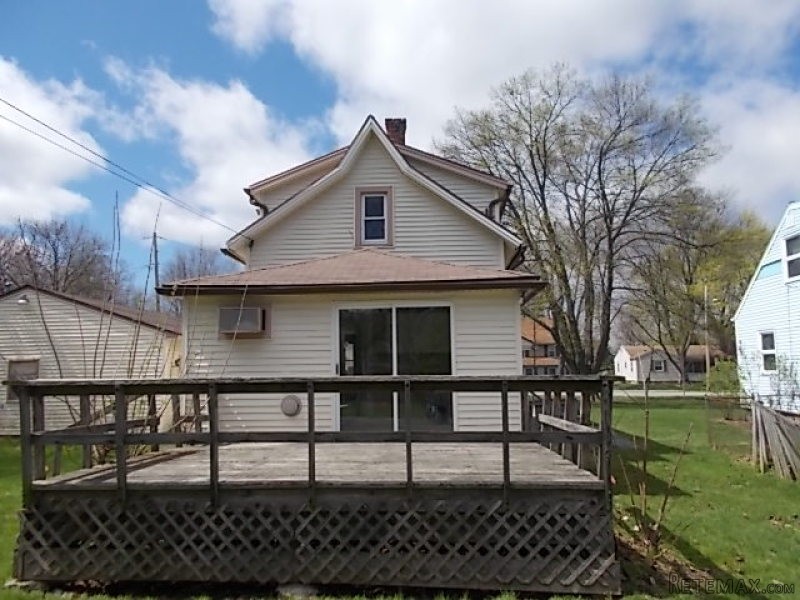 251 Hampton Blvd Rochester, NY, 14612.. - 2