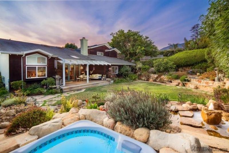 5 bedroom House For Sale: 236 Toro..