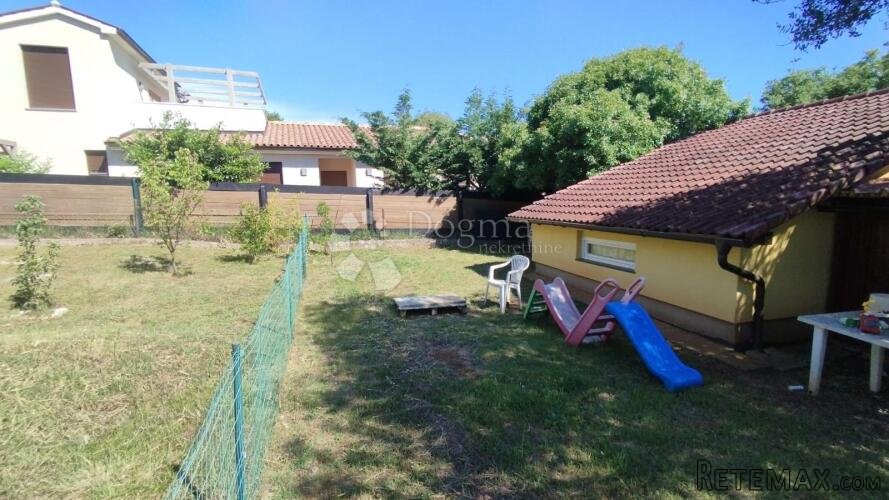 Samostojeća kuća s potencijalom za villu - 2