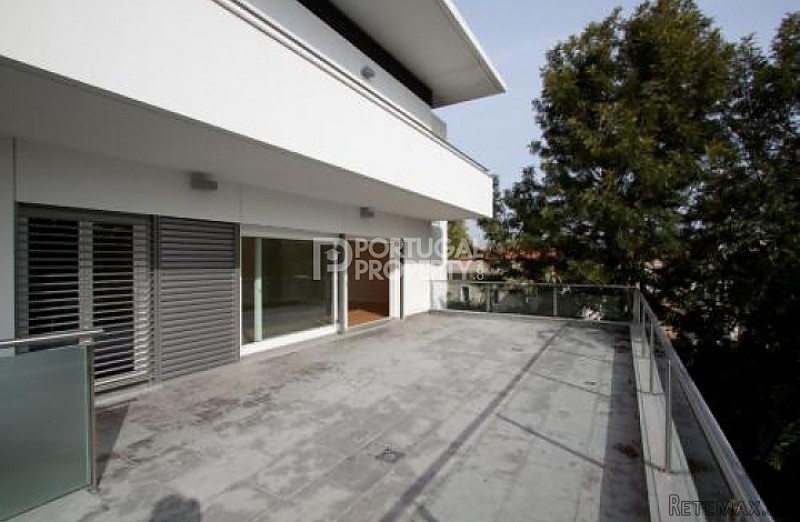 Stunning 3 bedroom apartment in Estoril - 2