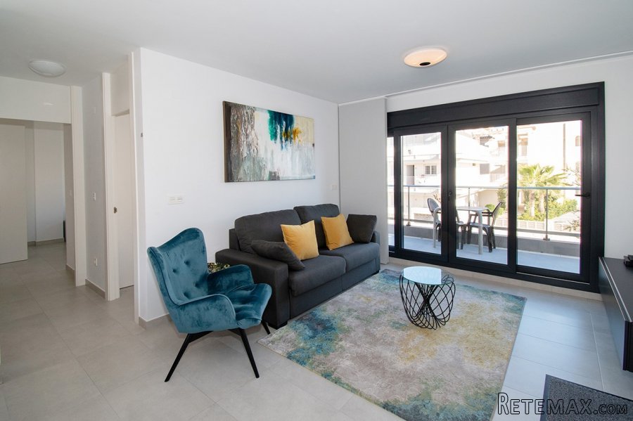 construido en 2014, 75 m2 de superficie habitable y 75 m2.. - 4
