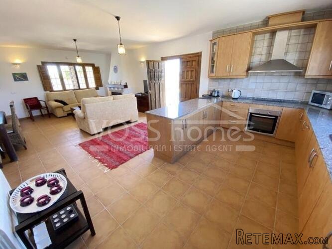 NEW & EXCLUSIVE TO VOSS HOMES - A large, 2 storey country.. - 5