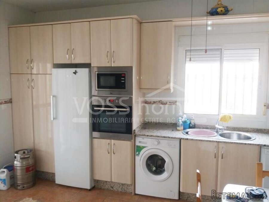 NEW LISTING TO VOSS HOMES - A spacious, 3 bed, 2 bath villa.. - 15