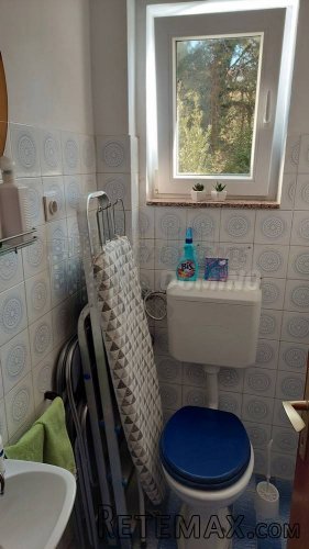Punat-dva stana sa garažom i okućnicom! - 15