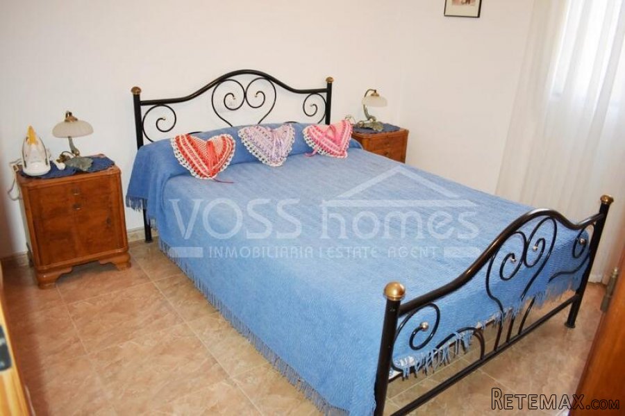 Huge two storey villa of 257m2 with 8m x 4m swimming pool.. - 17