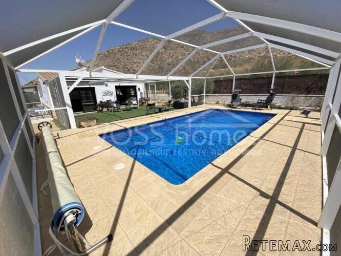 EXCLUSIVE TO VOSS HOMES - Very large 4 bed, 2 bath Country.. - 2