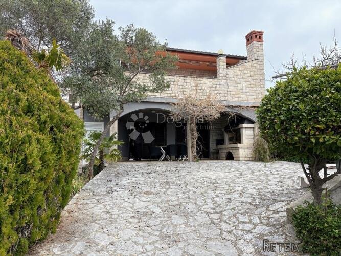 KUĆA NA IZVANREDNOJ LOKACIJI-GRAD KRK - 2