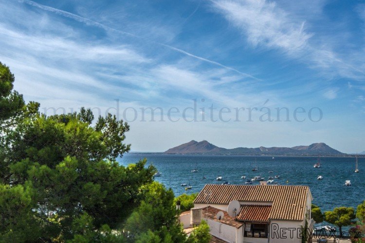 Luxurious second line penthouse with nice seaviews in the.. - 2