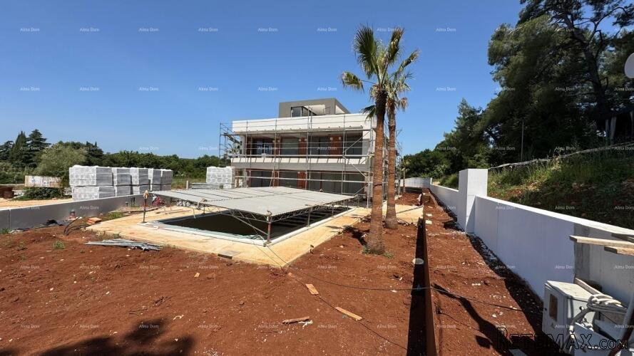 Prodaje se moderna vila u Rovinju - 2