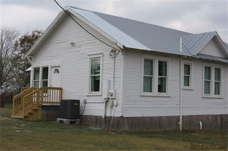 3 bedroom Farm House For Sale: 19576.. - 2