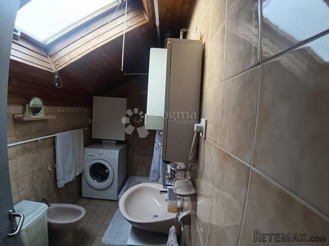 Kuća u Orahovici – 2 stana, garaža, podno grijanje - 3
