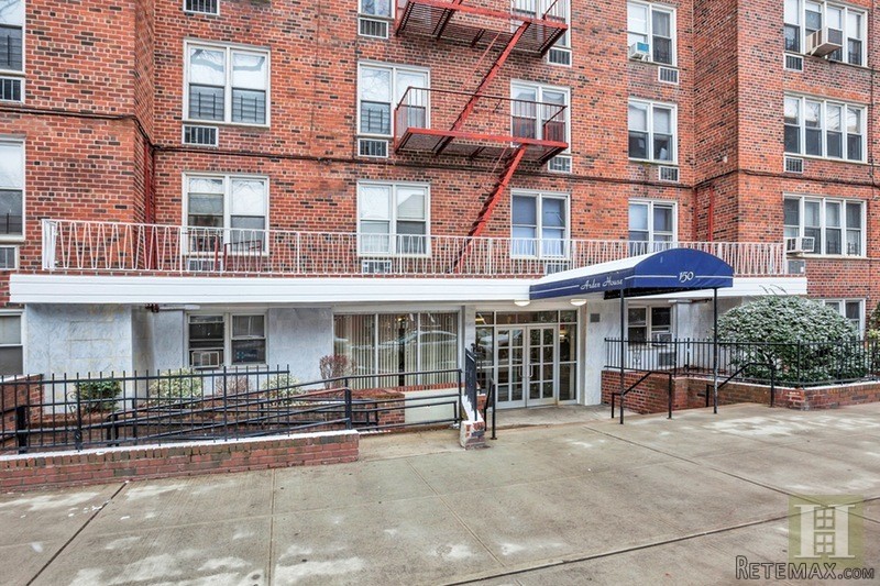 1 bedroom Apartment For Sale: 150..