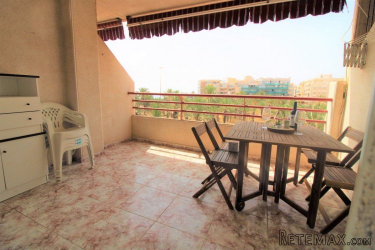 Nice apartment with sea views in TorreviejaApartment for..