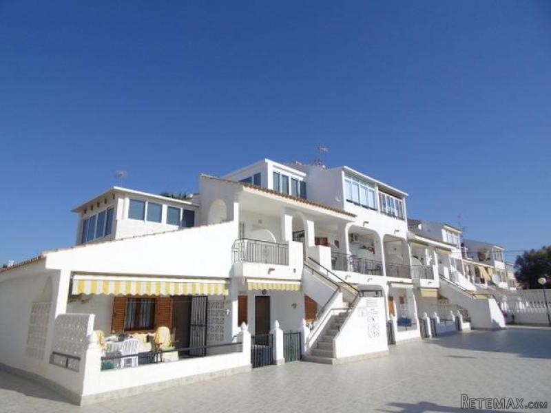 2 bed 1 bath top floor modern apartment.. - 2