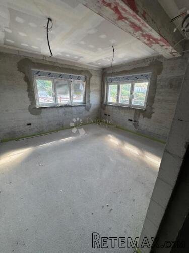 Poslovni prostor 173 m² za najam - Škurinje