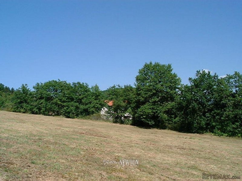 QUERCY - Fumel - 7200 m2 land for sale..